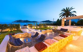 Steleni Seaside Suites